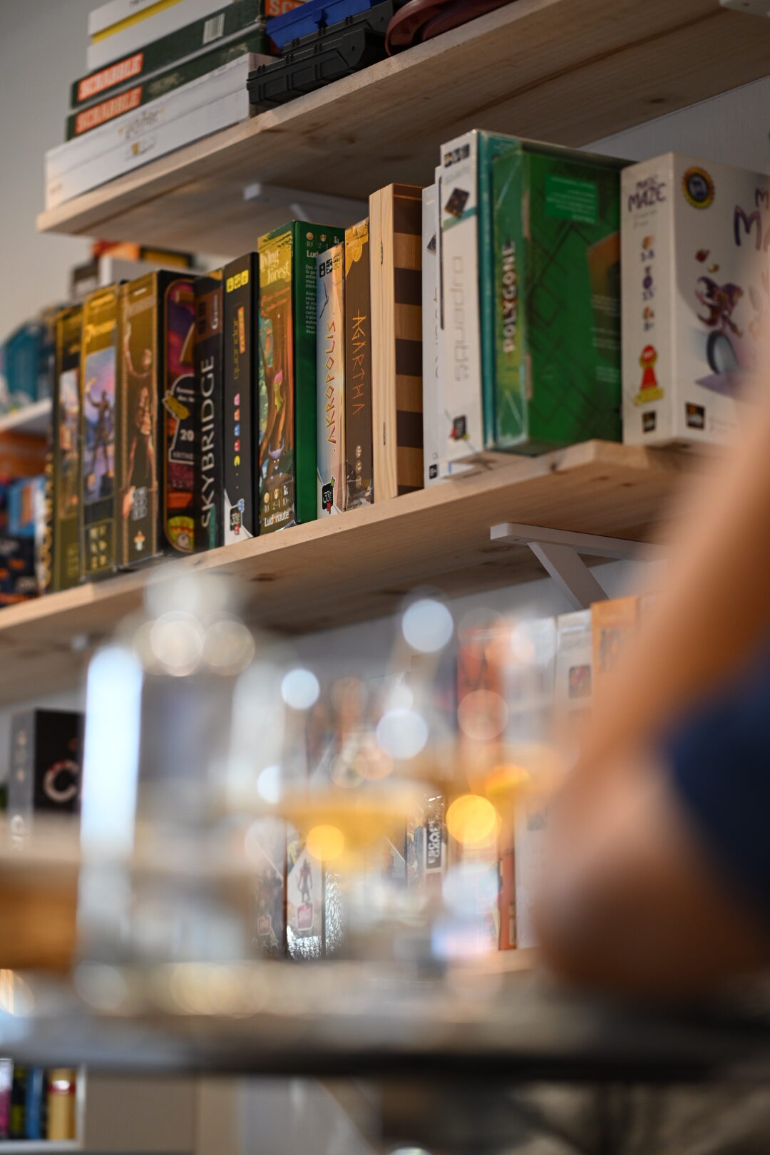 Jeux de société à L’OCNI, bar restaurant à jeux à Bordeaux Saint-Augustin